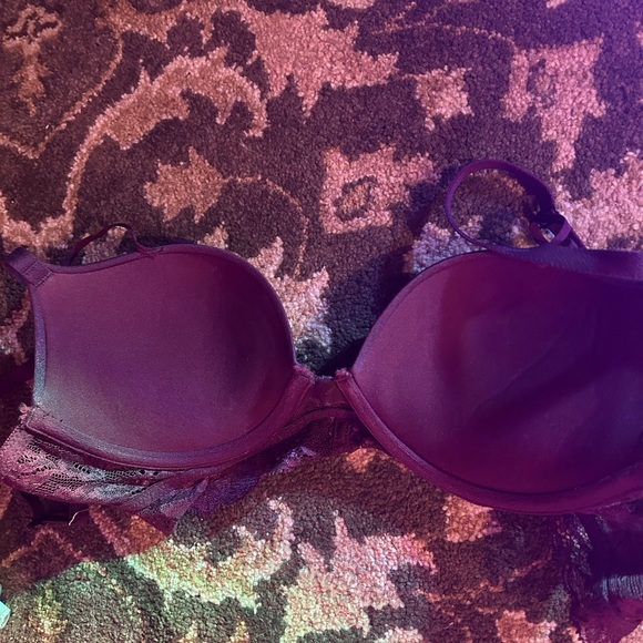 Shiny dark purple/ mauve lace bra with double straps - Picture 8 of 9